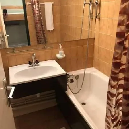 Studio With Terrace & Parking Sleeps 4 Appartement